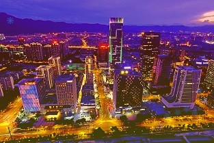 如何制作漂亮的Excel表头？